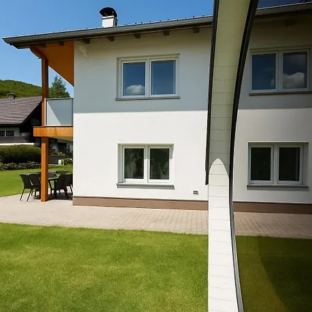 Palmwiesen Villa *