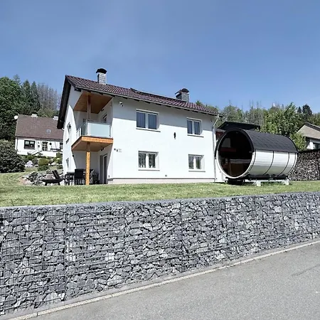 Palmwiesen Villa *
